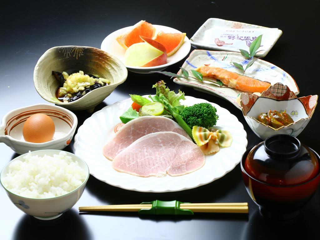 Mominoki Hotel Nozawaonsen Bagian luar foto